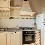 Il Melograno With Swimming Pool דירה קאפאנורי