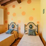 Il Melograno With Swimming Pool דירה קאפאנורי
